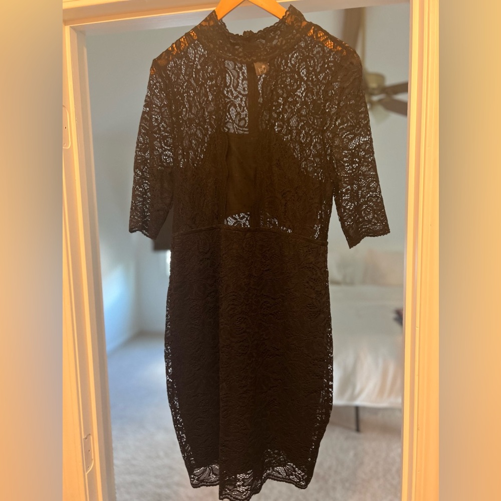 Black lace short dress